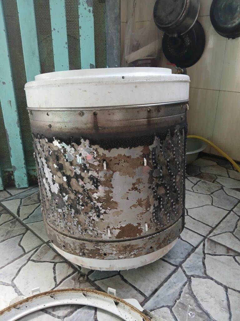Dịch Vụ Vệ Sinh Máy Giặt Tại Nhà | Thợ An Tâm TPHCM – Uy Tín, Nhanh Gọn 3 Dấu hiệu nhận biết máy giặt cần được vệ sinh ngay